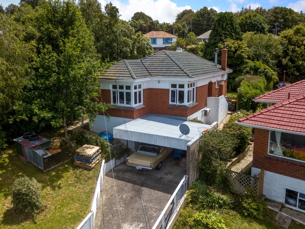 8 Broomlea Street, Wakari, Dunedin - Carousel 2