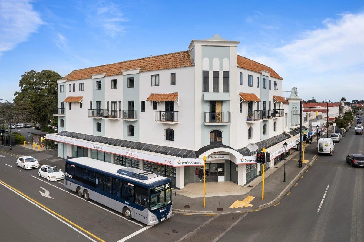 3/77 St George Street, Papatoetoe, Auckland - Carousel 1