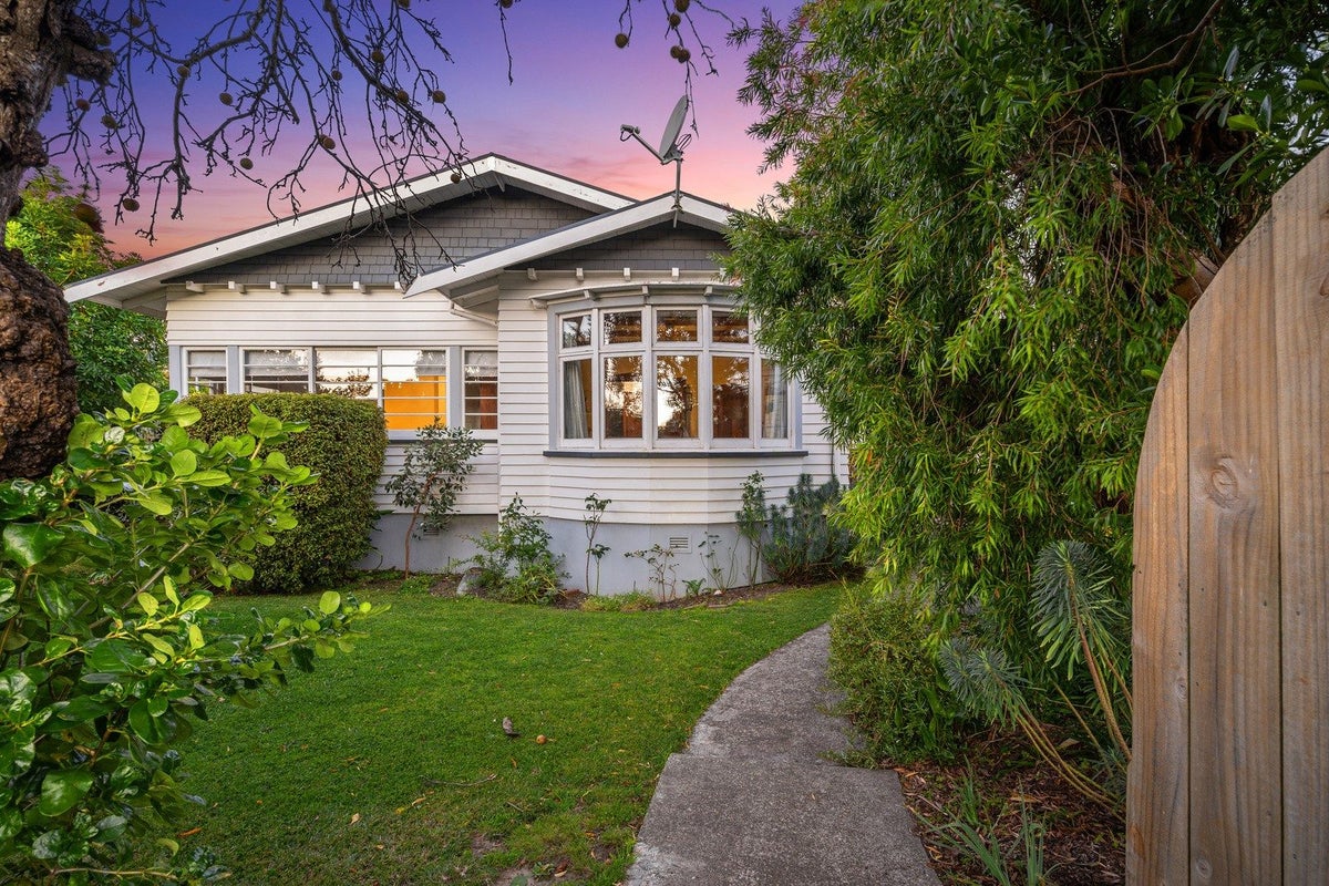 1 Tasman Street, The Wood, Nelson - Carousel 1