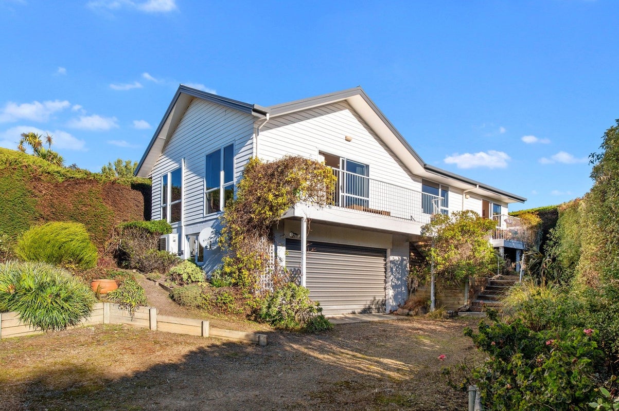 90 Marine Parade, Otaki Beach, Otaki - Carousel 1