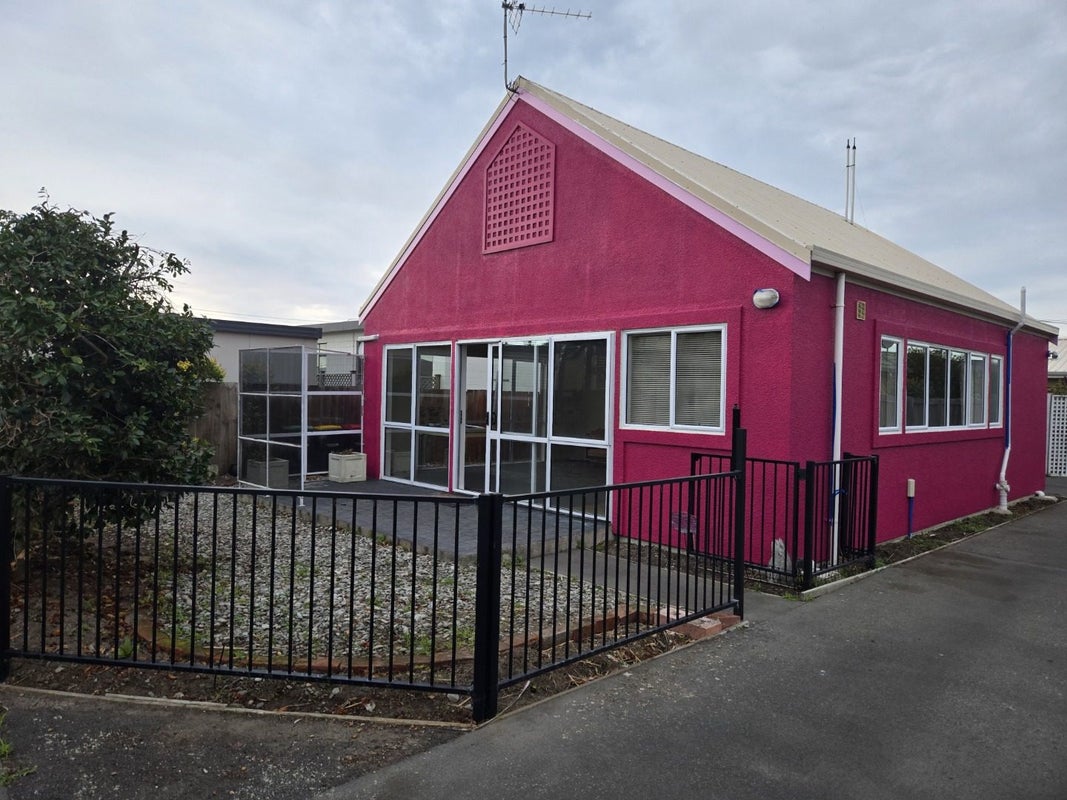 3/88 Hawke Street, New Brighton, Christchurch - Carousel 1