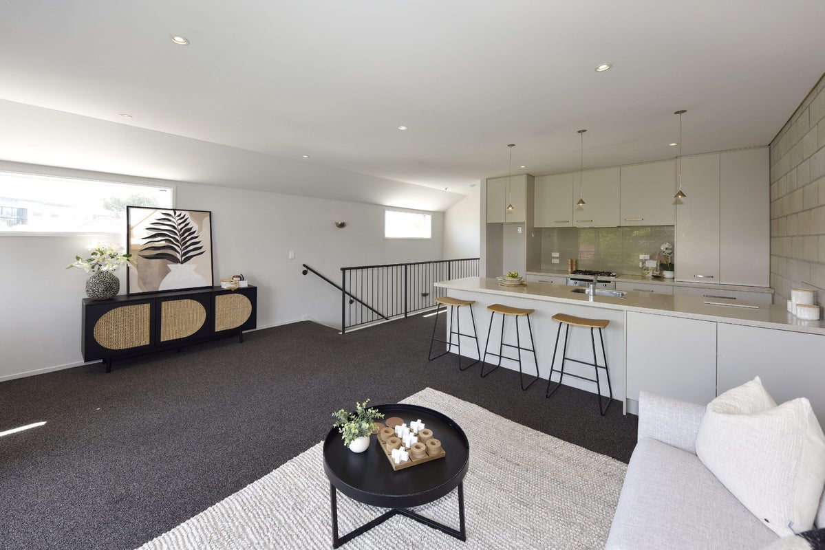 1/24 Dickens Street, Addington, Christchurch - Carousel 2