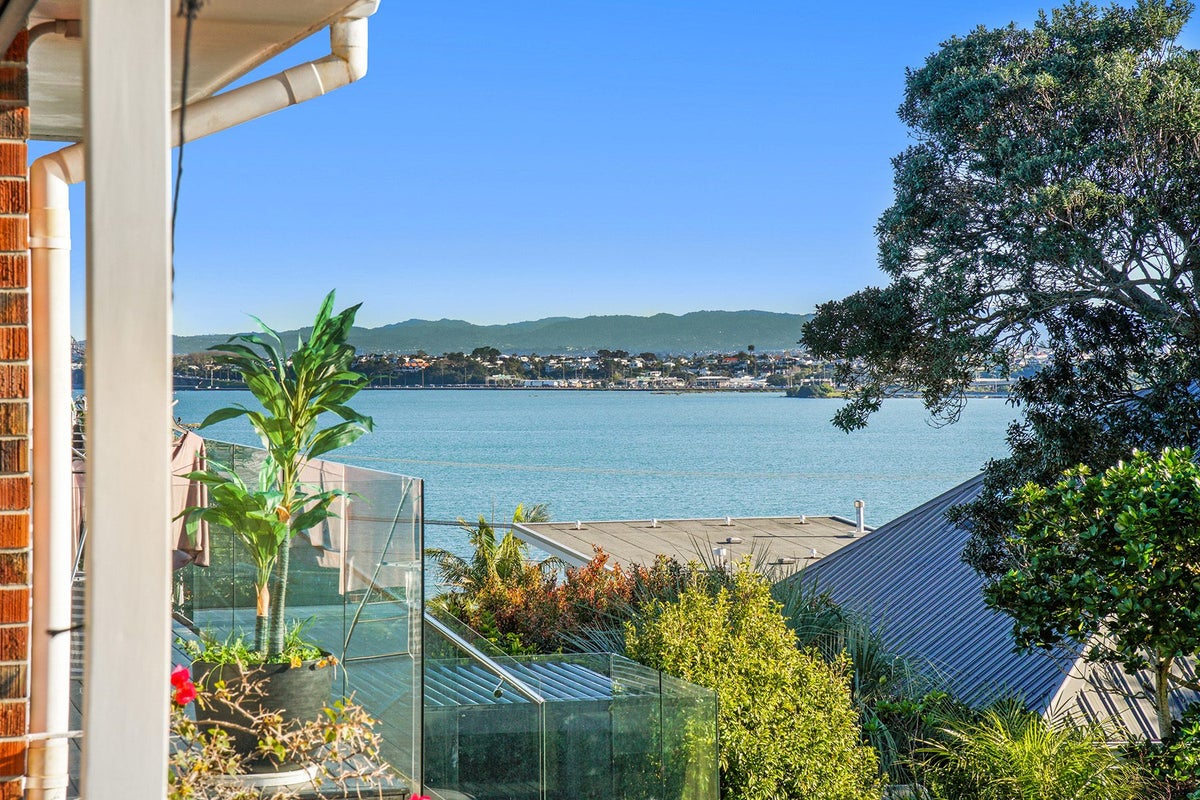 2/18 Sydney Street, Hauraki, Auckland - Carousel 15