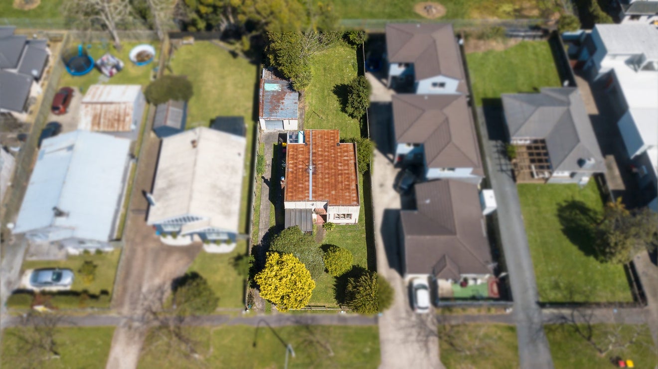 26 Elizabeth Street, Victoria, Rotorua - Carousel 24