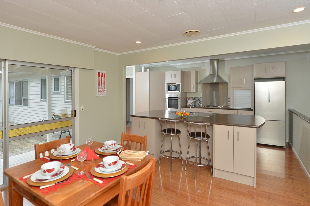 20 Eden Terrace, Kamo, Whangarei - Carousel 2