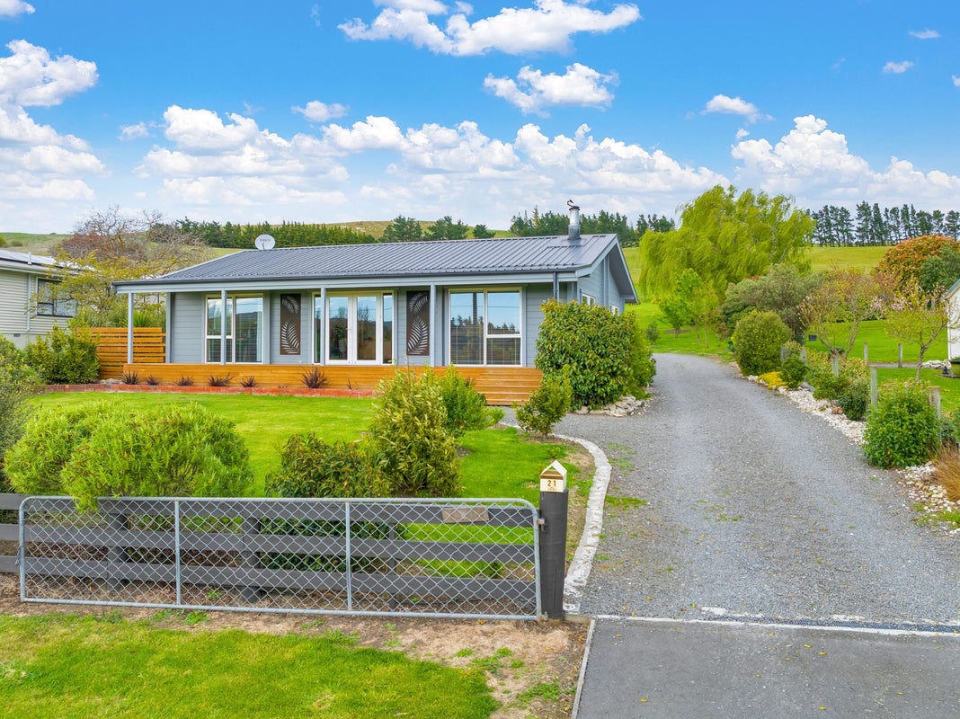 21 Oxford Street, Waikari, Waikari - Carousel 1