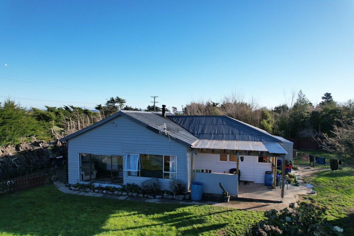 16 Derby Street, Woodend, Invercargill - Carousel 2