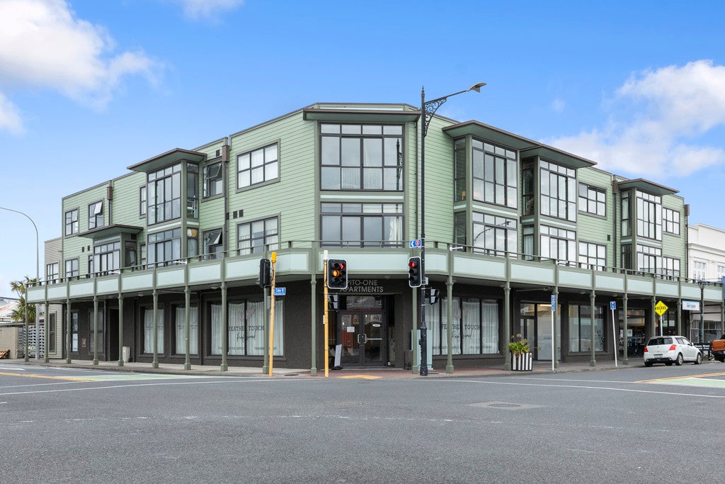 3/374 Jackson Street, Petone, Lower Hutt - Carousel 1