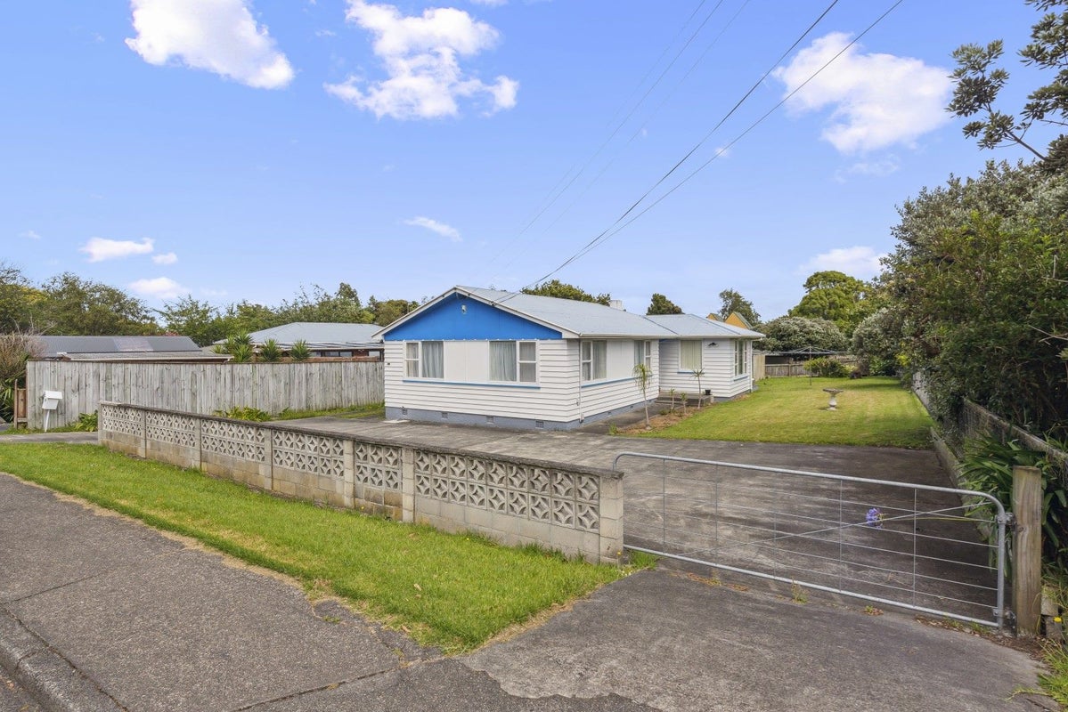 233 Matai Road, Raumati Beach, Paraparaumu - Carousel 1