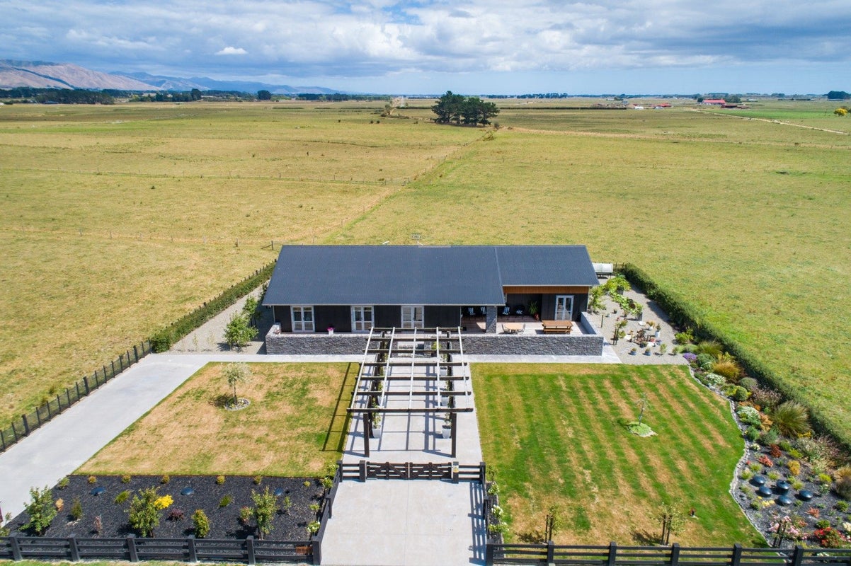 195 Akers Road, Linton, Palmerston North - Carousel 40