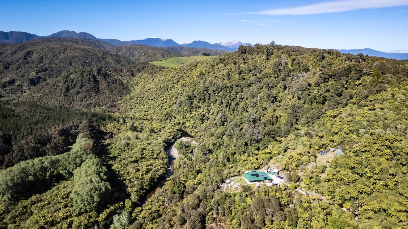 90 Matata Road, Parapara, Takaka - Carousel 25