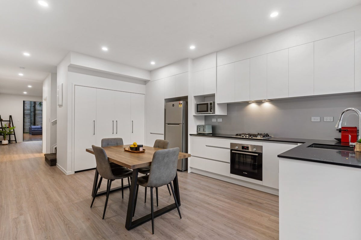 12 Stroom Street, Flat Bush, Auckland - Carousel 2
