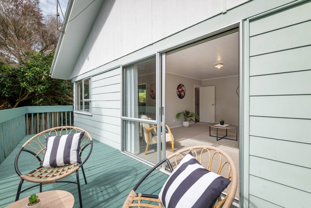 98 Spinella Drive, Bayview, Auckland - Carousel 2