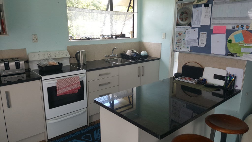 2/6 Hall Avenue, Otahuhu, Auckland - Carousel 2