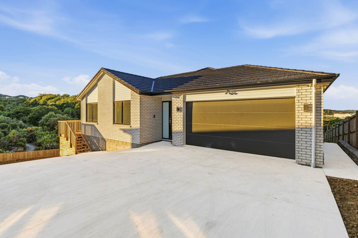 10 Vintner Lane, Pokeno, Pokeno - Carousel 1