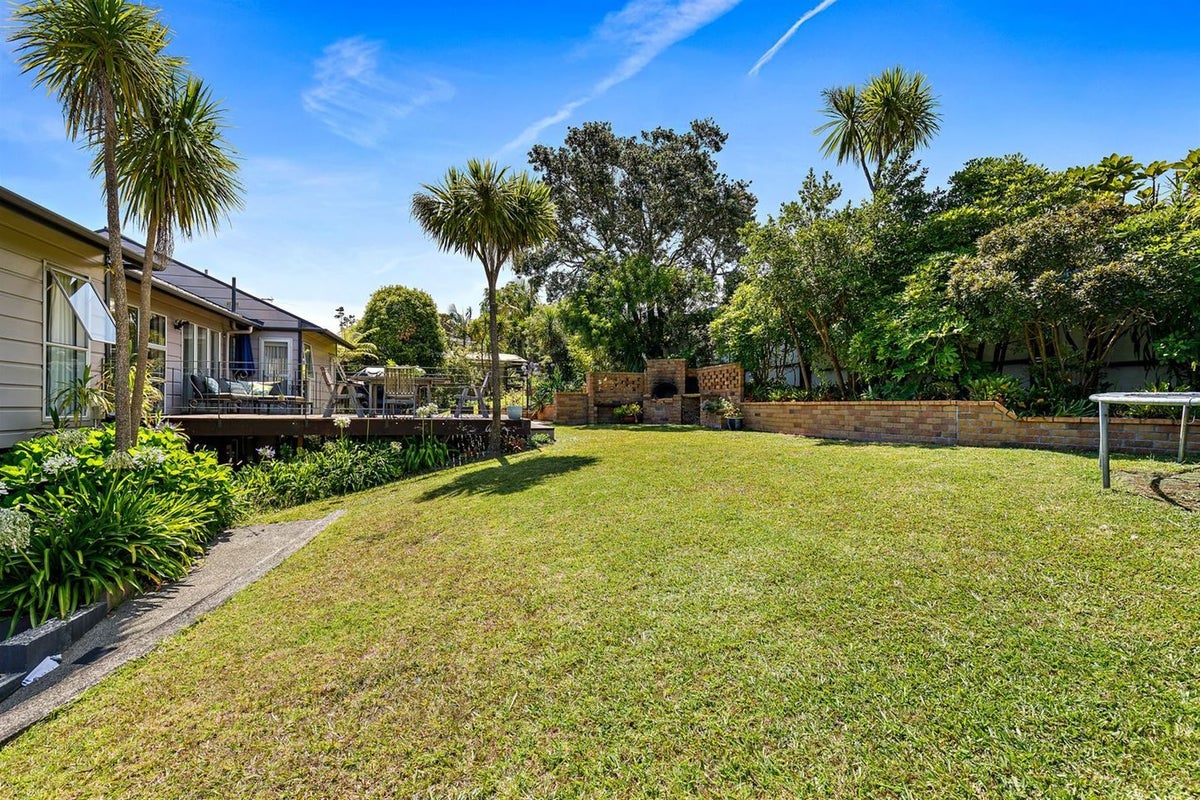 22 Coromandel Crescent, Mairangi Bay, Auckland - Carousel 15