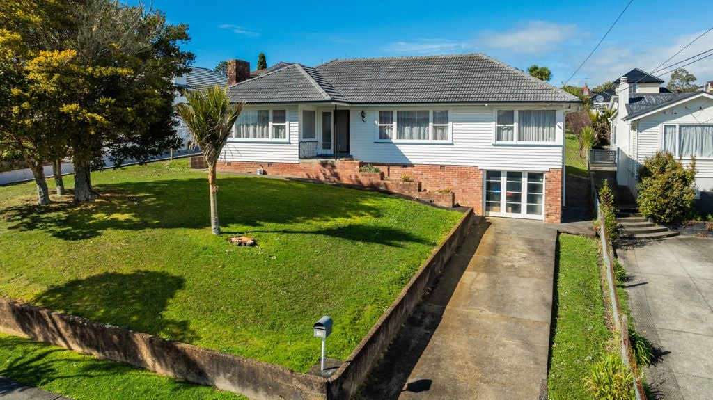 117 Terry Street, Blockhouse Bay, Auckland City, Auckland - Carousel 1