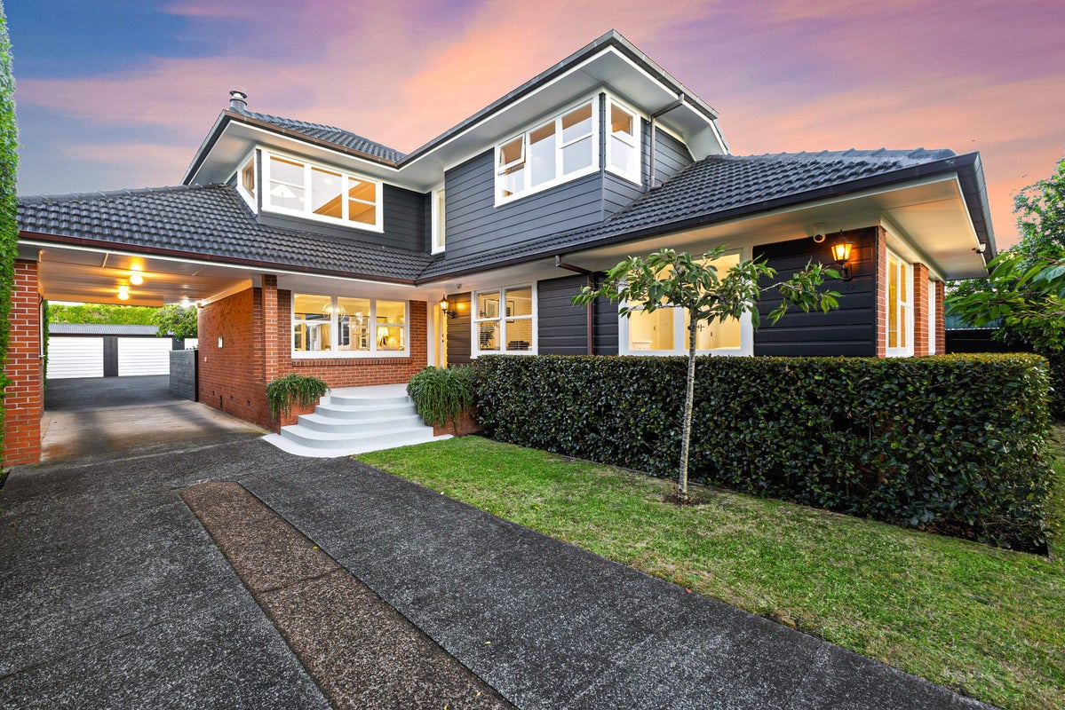 12 Tainui Terrace, Mangere Bridge, Auckland - Carousel 1