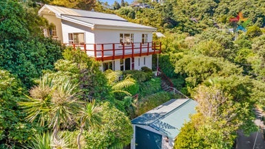 32 Waitohu Road, York Bay, Lower Hutt - Carousel 1