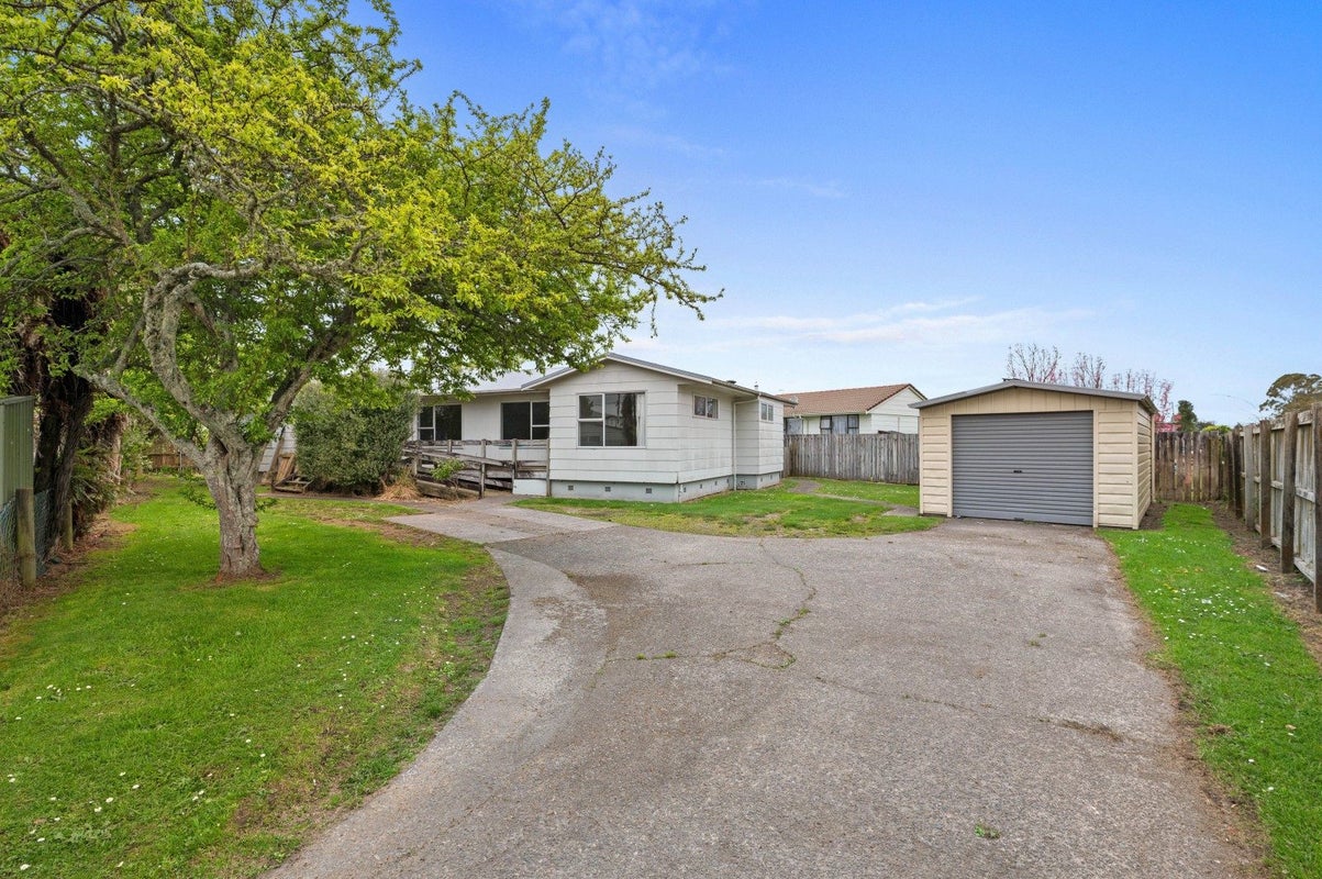 53 Kawaha Point Road, Rotorua, Rotorua, Bay Of Plenty - Carousel 2