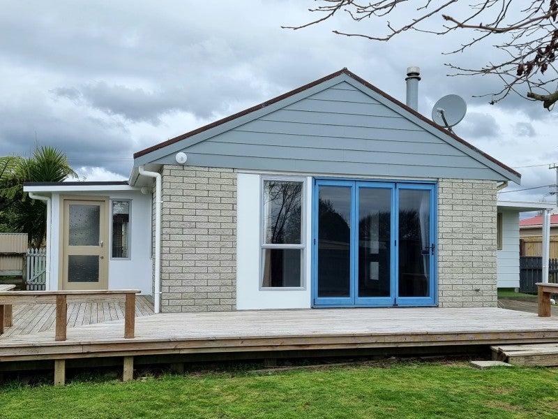 13 Dittmer ST, Otaki - Carousel 1