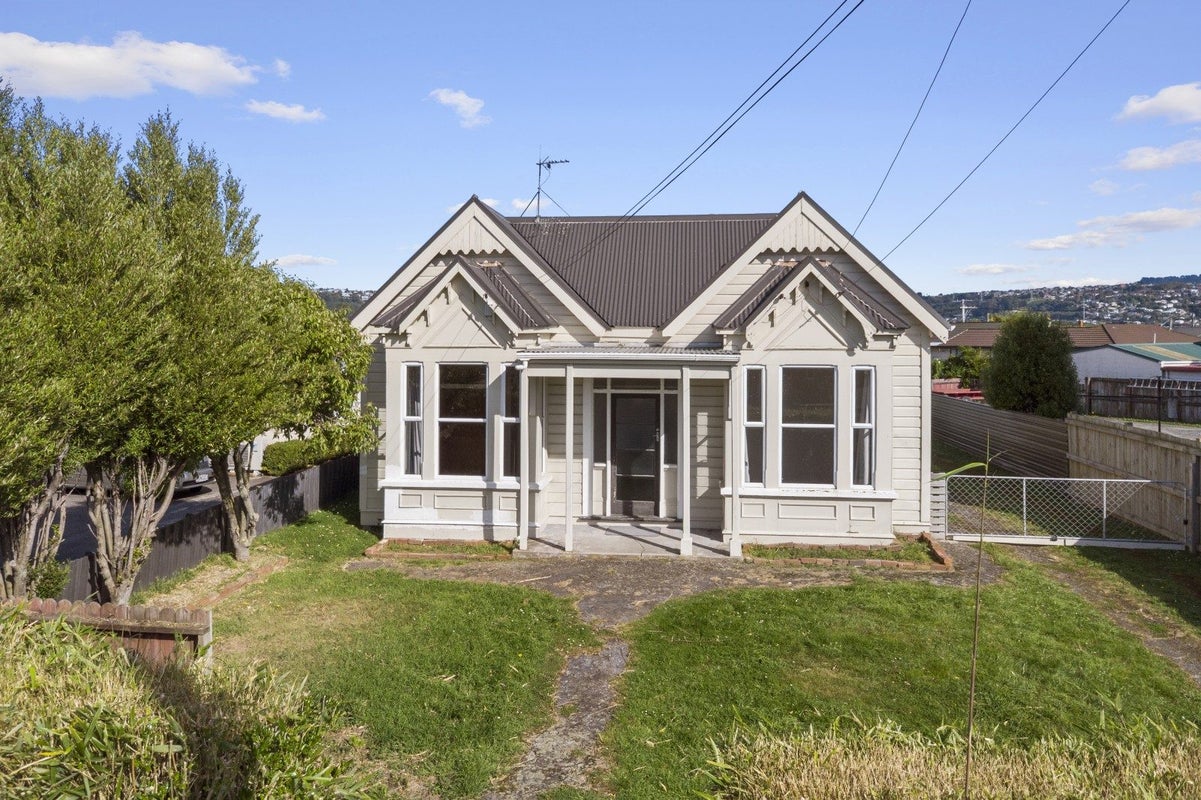 34 Queens Drive, Saint Kilda, Dunedin - Carousel 1