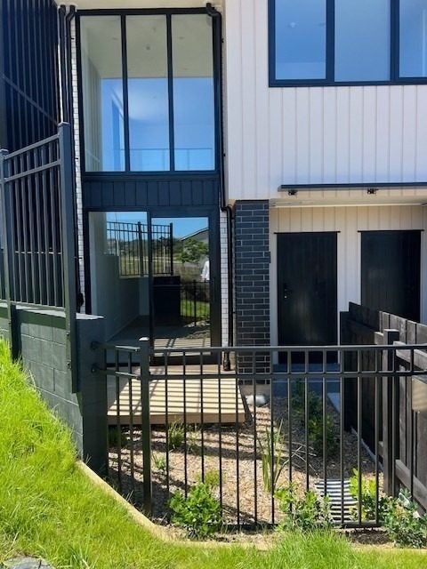 14/18 Karengo Street, Long Bay, Auckland - Carousel 1