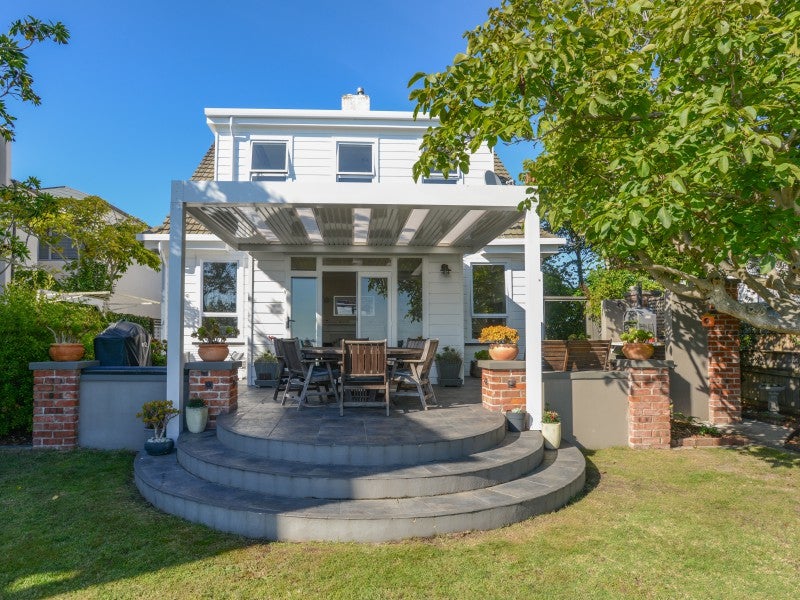118 Thompson Road, Bluff Hill, Napier - Carousel 1