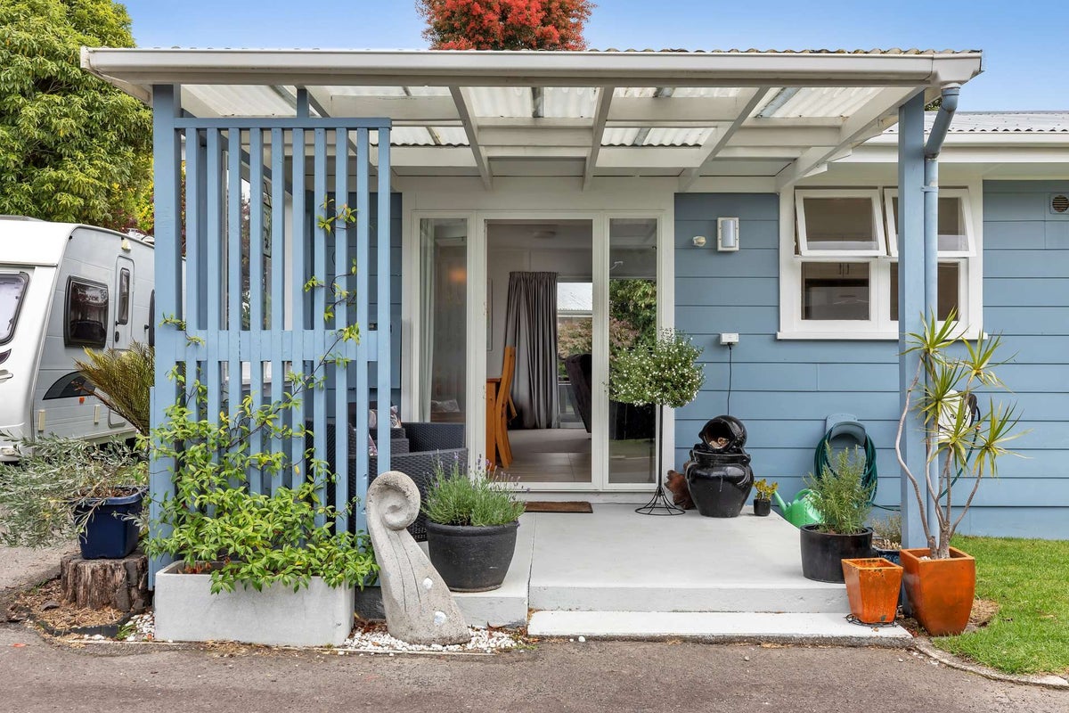 55 Welcome Bay Road, Welcome Bay, Tauranga - Carousel 2
