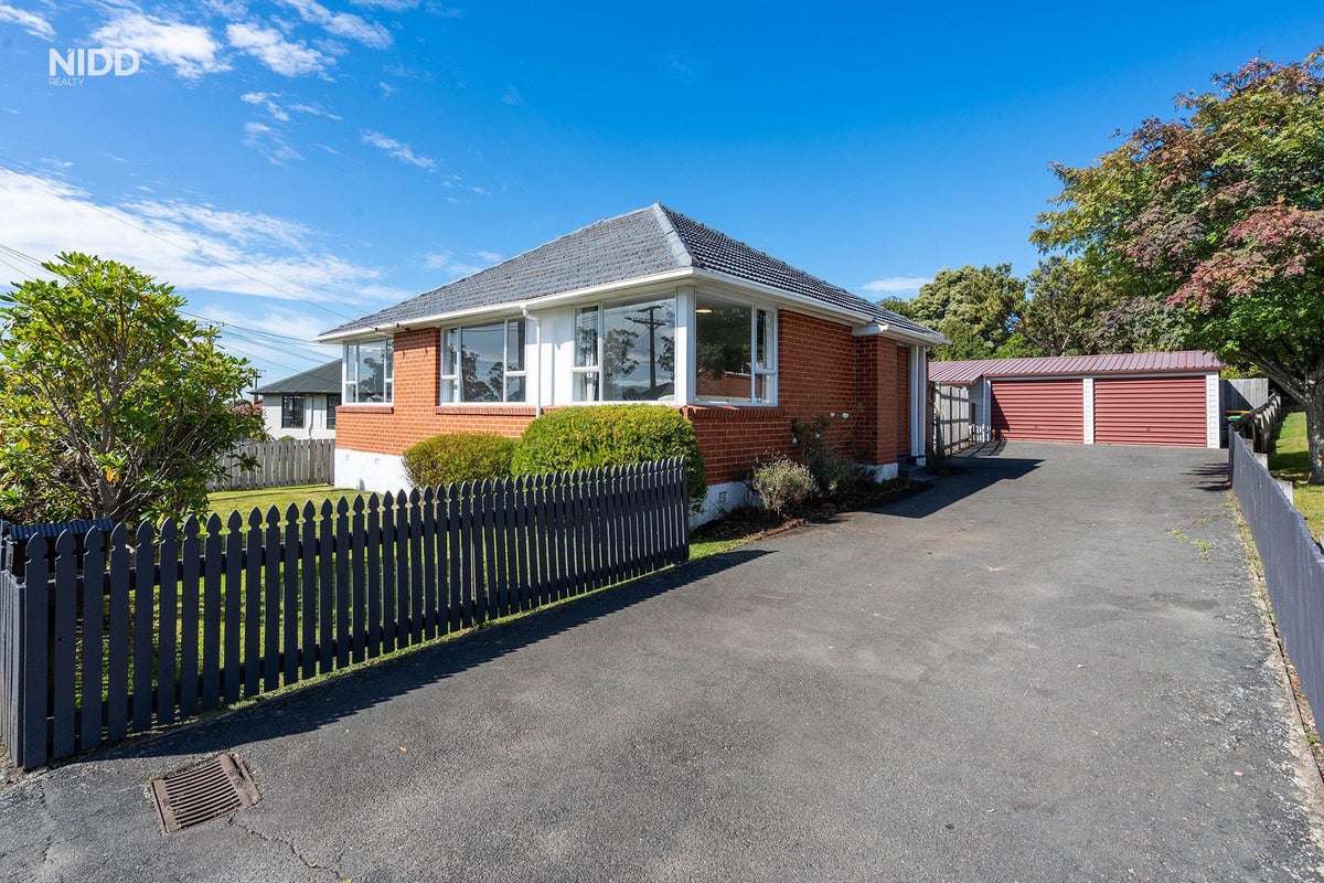 111 Ashmore Street, Halfway Bush, Dunedin - Carousel 1