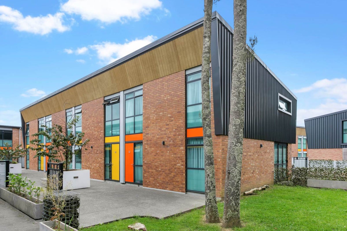 14/182 Flat Bush School Road, Flat Bush, Auckland - Carousel 1
