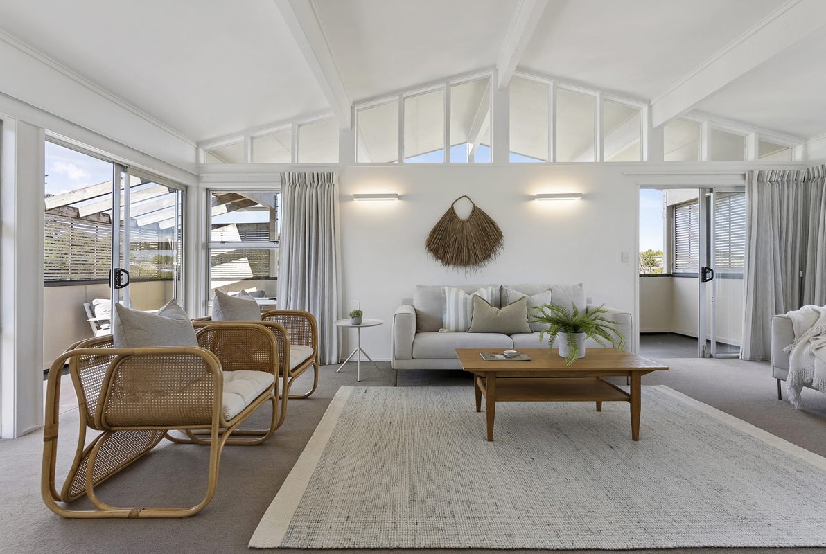 1/42 Knightsbridge Drive, Forrest Hill, Auckland - Carousel 2