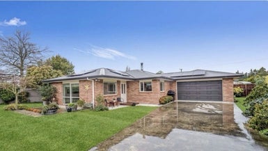20A ROBINSON STREET, Rakaia, ASHBURTON - Carousel 1