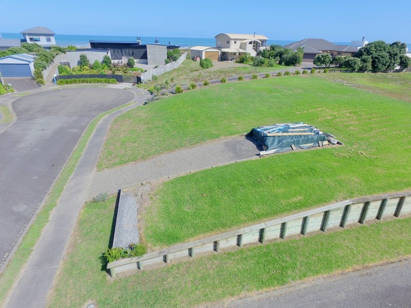 8 Ngati Huia Place, Waitarere Beach, Levin - Carousel 7
