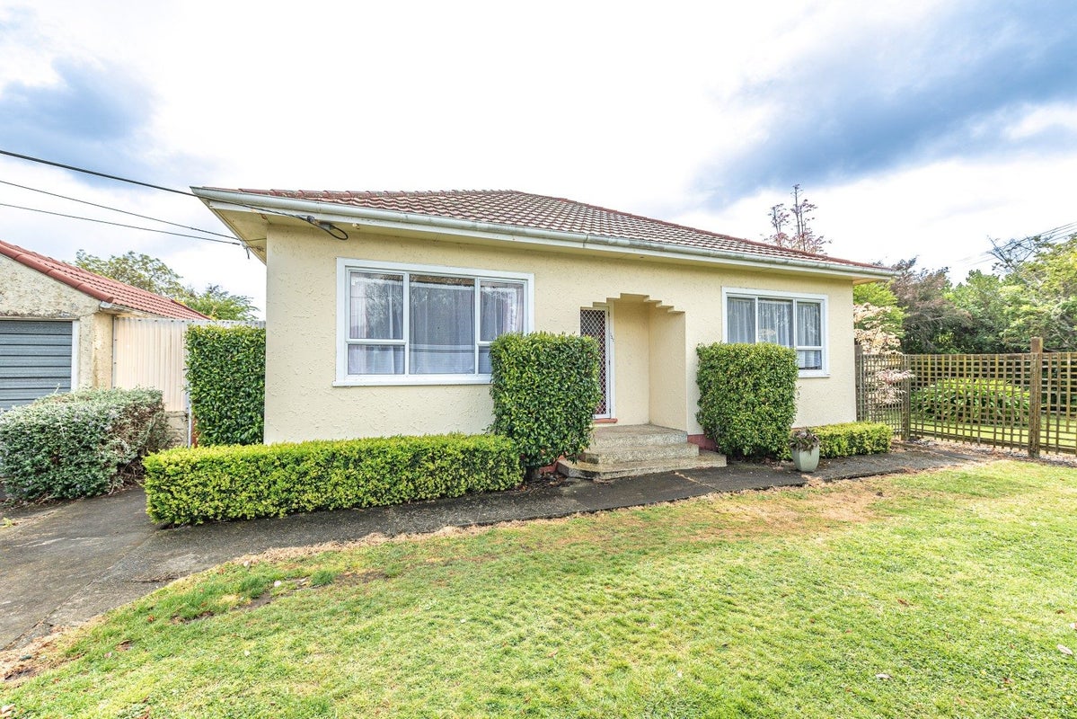 137 Duncan Street, Whanganui East, Whanganui - Carousel 1