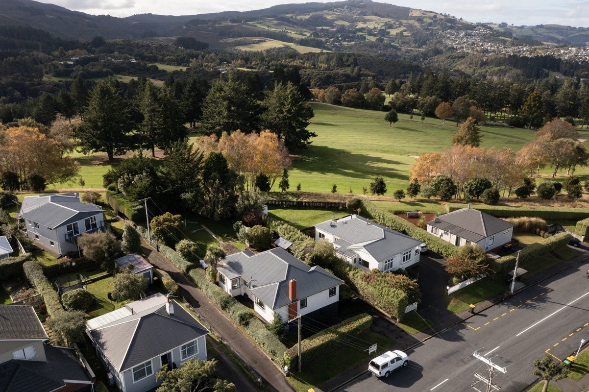 187 Balmacewen Road, Wakari, Dunedin - Carousel 1