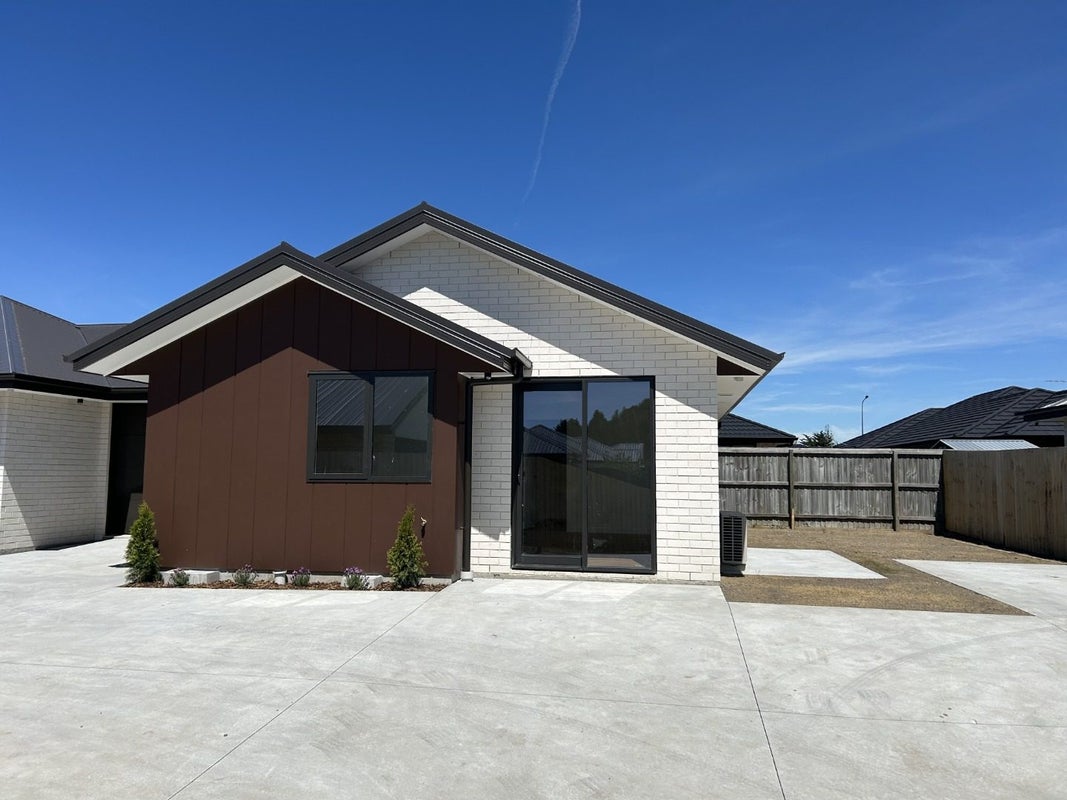 40 Agathis Crescent, Wigram, Christchurch - Carousel 1