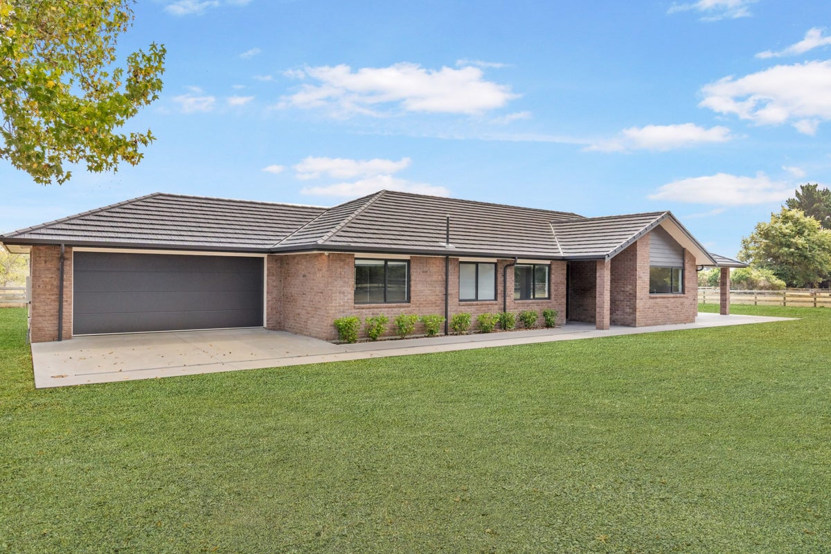 28 Ponga Road, Papakura - Carousel 1