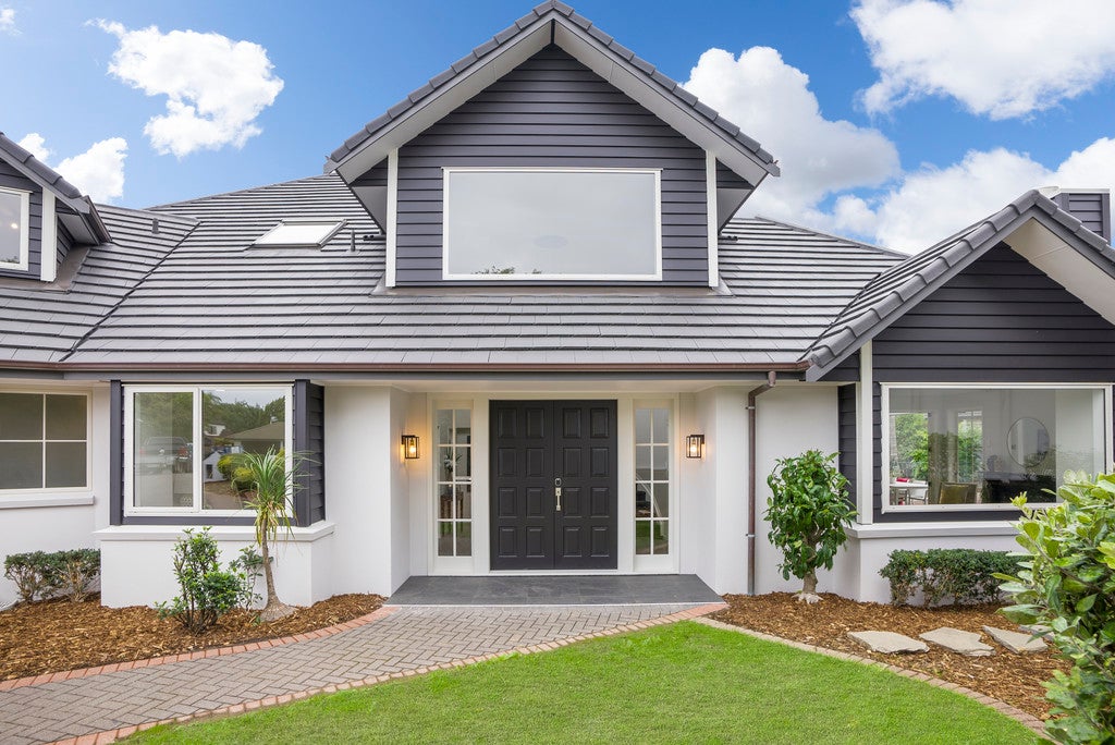 10 San Jose Rise, Shamrock Park, Auckland - Carousel 2