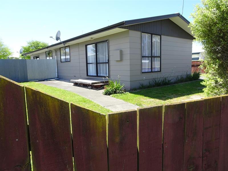 12A Columbus Crescent, Flaxmere, Hastings - Carousel 1