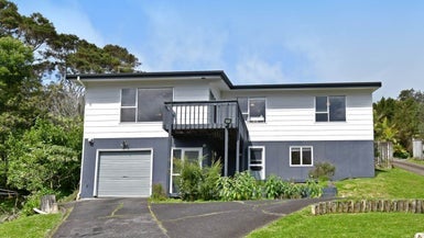 41 Glencourt Place, Glenfield, Auckland - Carousel 1