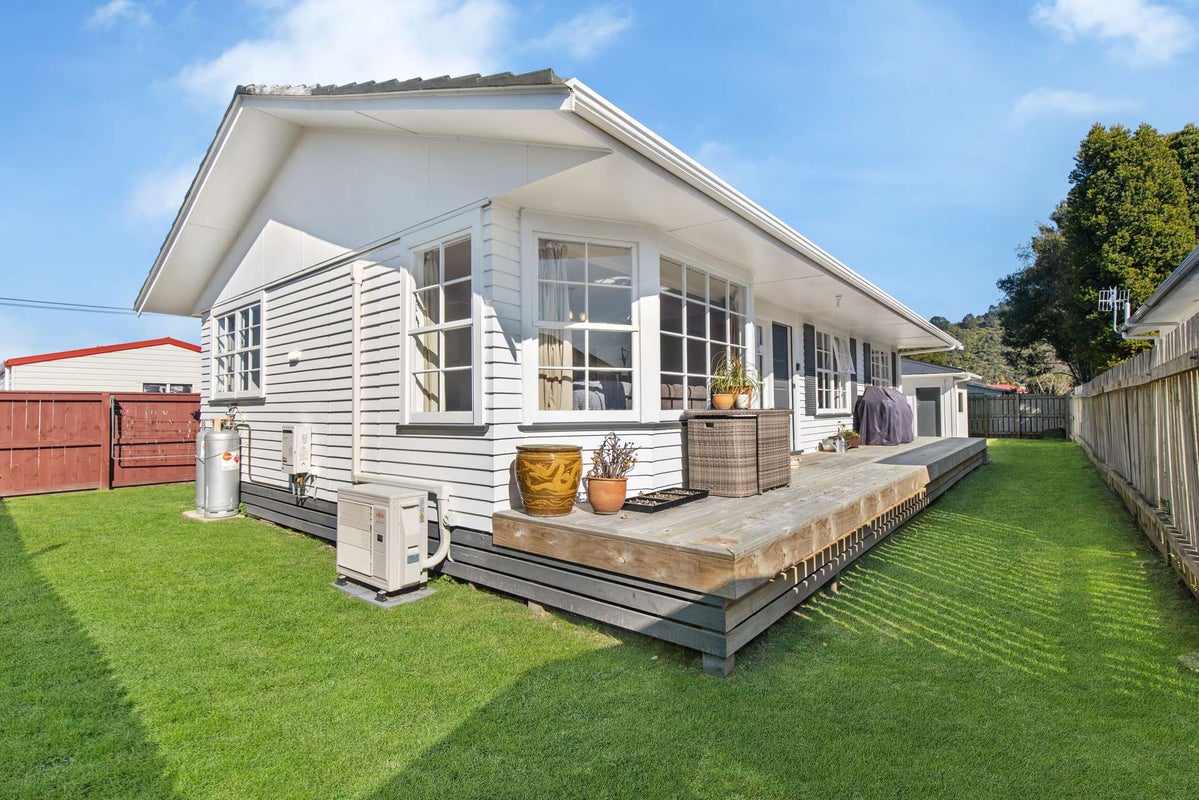 10A Isobel Street, Fairy Springs, Rotorua - Carousel 1