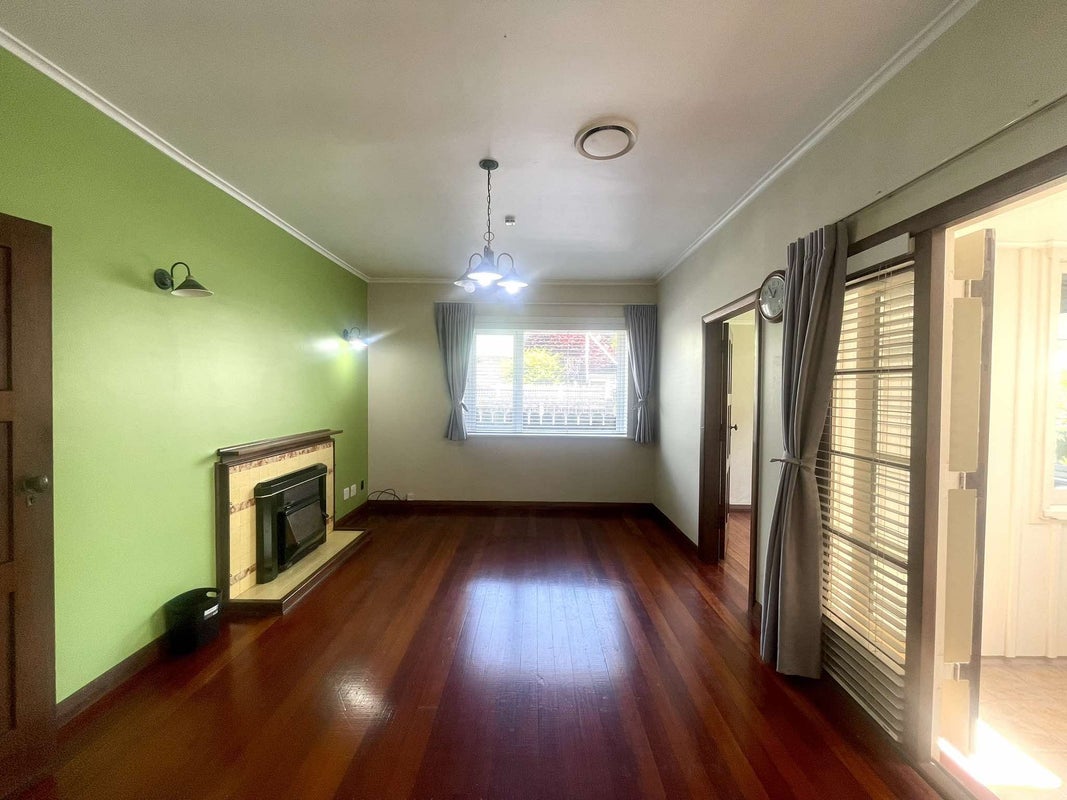 25 Queensway, Three Kings, Auckland - Carousel 2