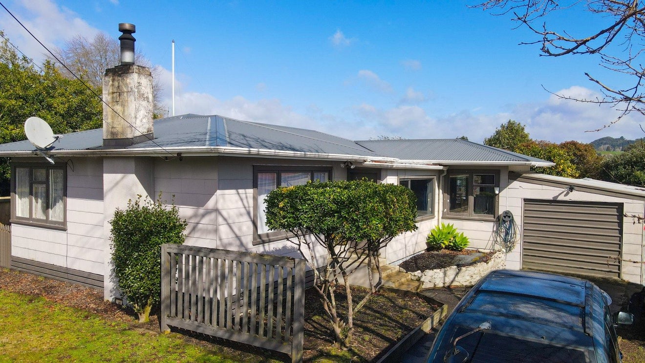 20 Huia Street, Hillcrest, Rotorua - Carousel 1