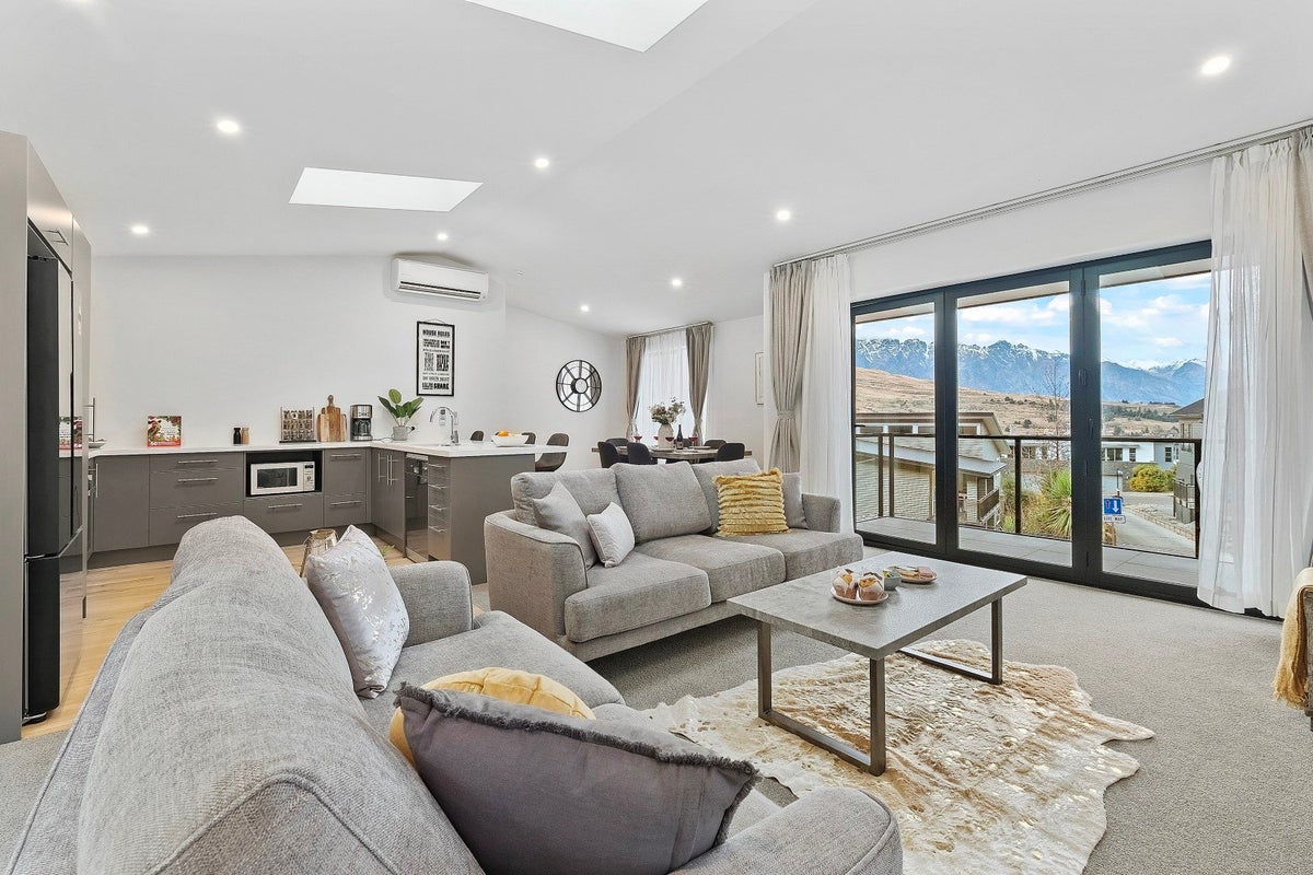 13 St Samantha Lane, St Andrews Park, Goldfield Heights - Carousel 1