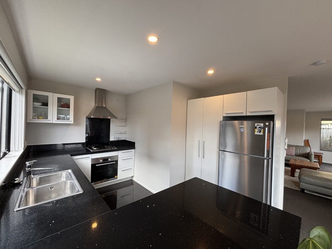 4/15 George Street, Riccarton, Christchurch - Carousel 1