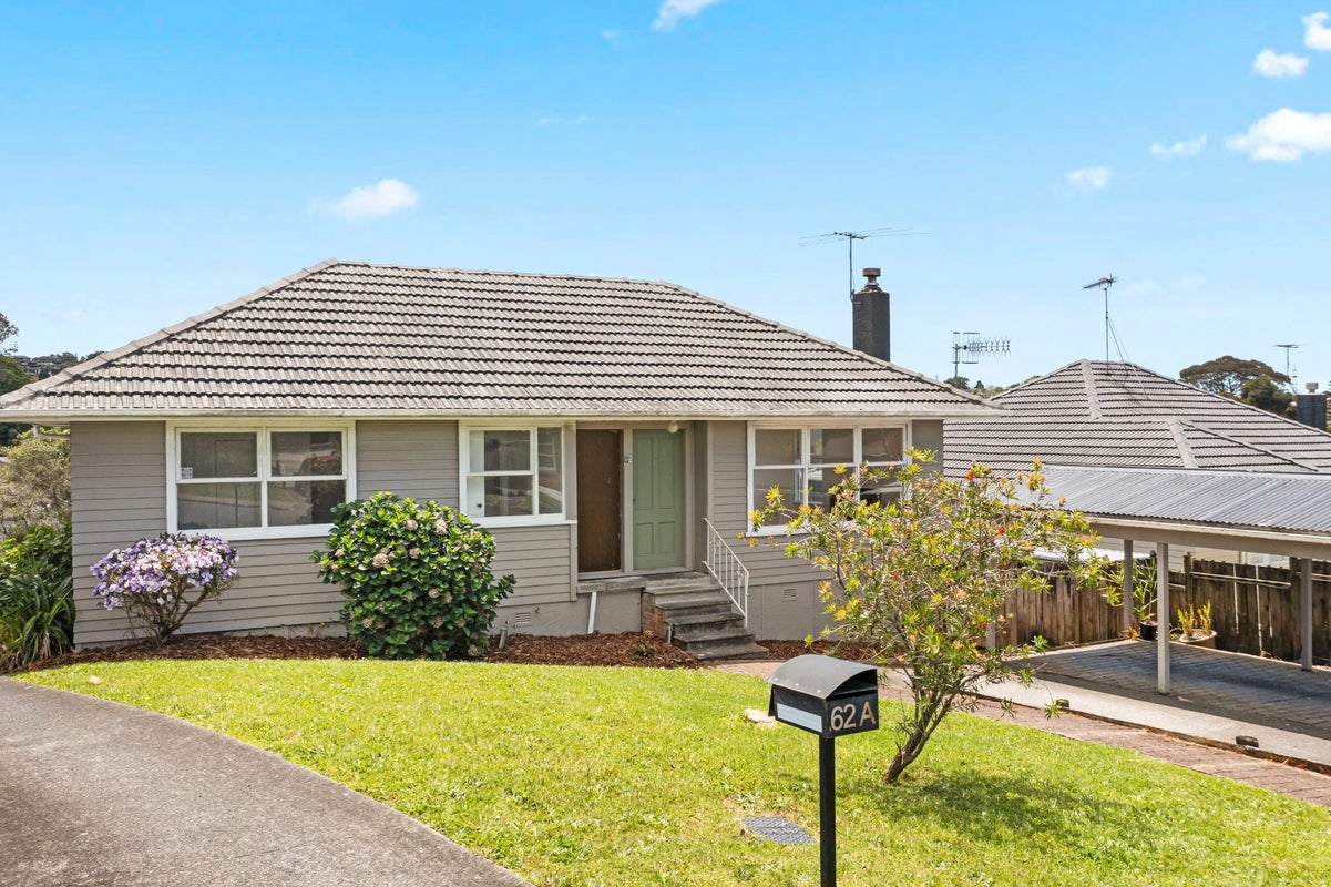 1/62 Marlborough Avenue, Glenfield, Auckland - Carousel 1