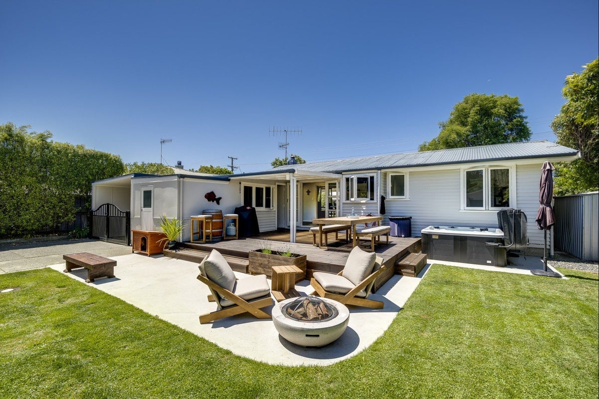 513 Main North Road, Bay View, Napier - Carousel 1