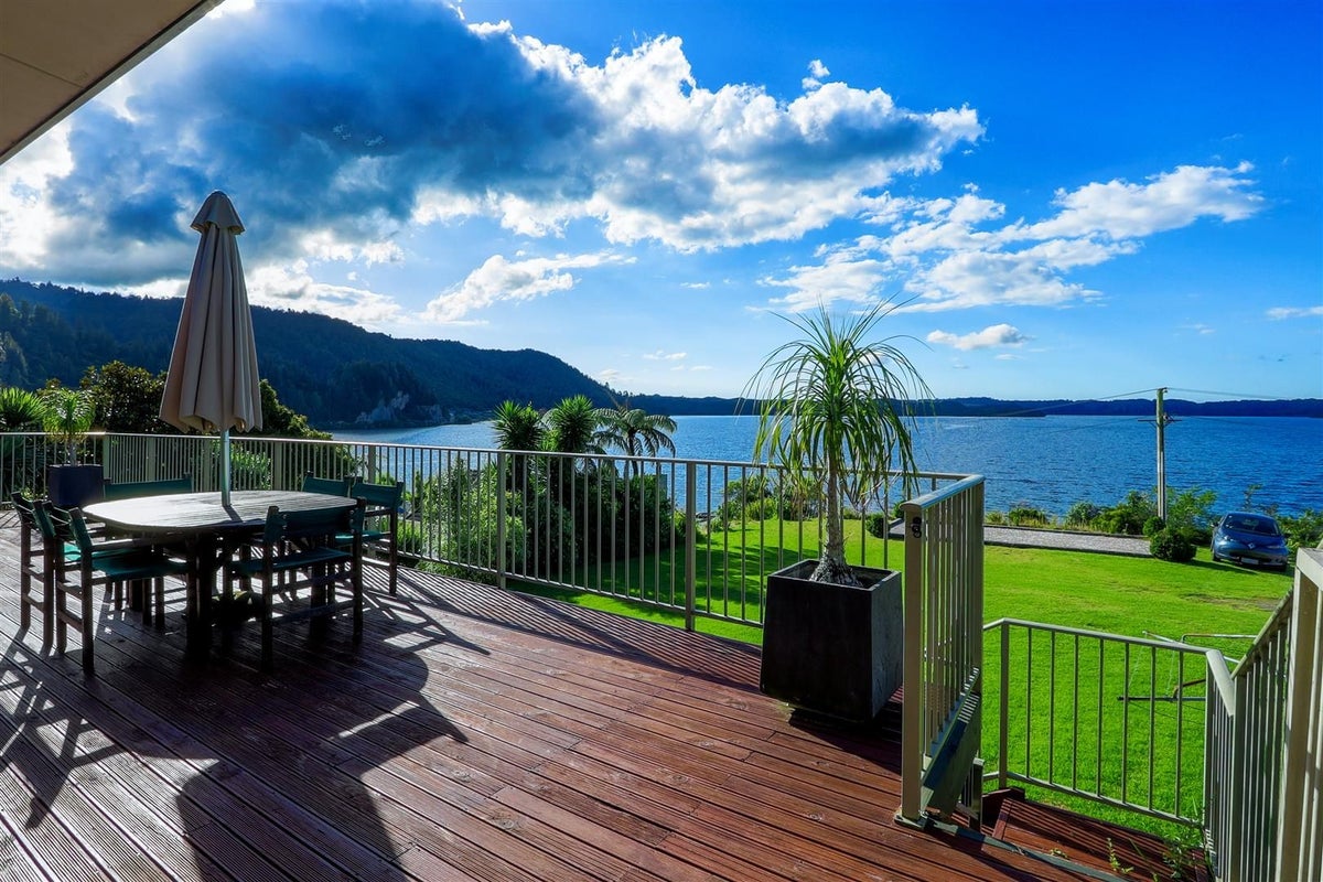 463 State Highway 30, Lake Rotoma, Rotorua - Carousel 1