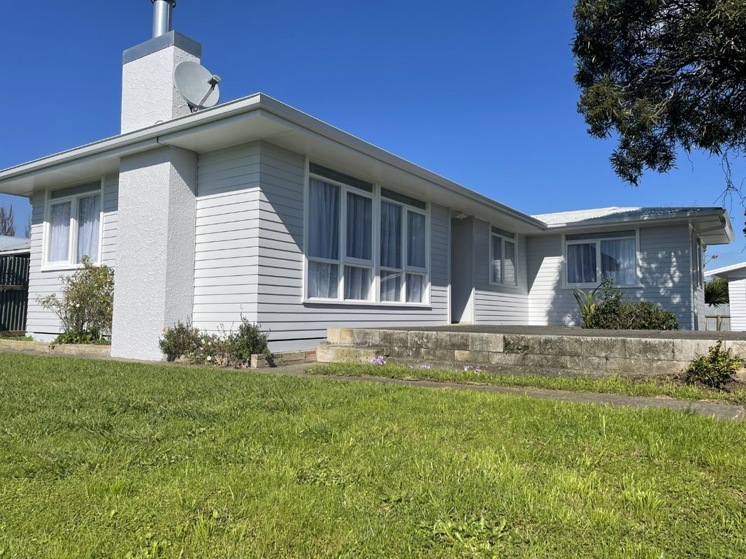 519 Lowe Street, Camberley, Hastings - Carousel 1